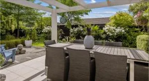 Idyllic Tui - Hakahaka