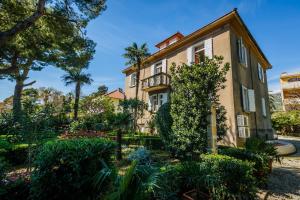 Family friendly seaside apartments Kastel Stari, Kastela - 18114