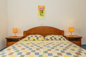 Family friendly seaside apartments Kastel Stari, Kastela - 18114