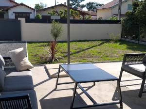 Maison Biscarrosse Plage : T2 Confortable avec Jardin, Terrasse et Parking, à 500m de lOcéan - FR-1-319-181