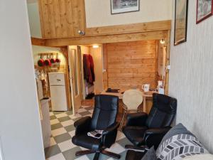 Appartements Appartement Mont-Dore, 2 pieces, 4 personnes - FR-1-415-141 : photos des chambres