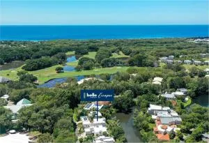 Luxury Lakeside Villa - Coolum