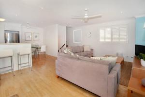 Unit 4 Marcoola Sands