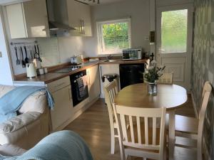CRIB GOCH HOLIDAY CABIN SNOWDONIA