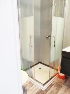 B&B / Chambres d'hotes Les Gones en Vendee : Chambre Quadruple avec Salle de Bains Privative
