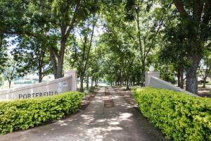 Porterfield Guest House, Champagne Valley