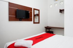 RedDoorz Syariah near Exit Tol Krapyak Semarang