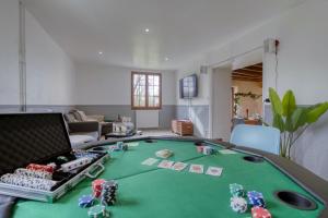 Villas Crazy Villa Gaudiniere 89 - Heated pool - Multisport - 2h Paris - 30p : photos des chambres