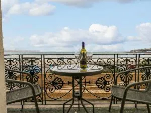 Sunbeach - Melcombe Regis