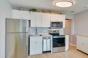 Resort Perks Gulf Shores Beach-Inspired Condo!