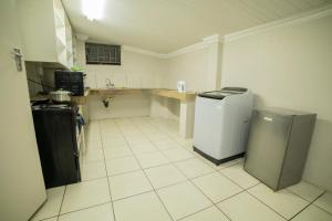 Adondo-fast accommodation