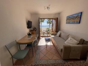 AR27-3 primera línea de playa