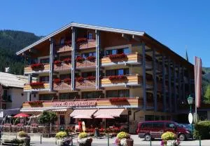 汉内斯霍夫活力及保健酒店 - 福尔施陶