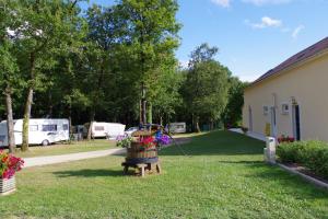 Campings Camping les petites minaudieres : photos des chambres