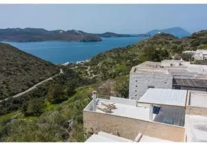 Sunset on Tripiti - Péran Triovasálos