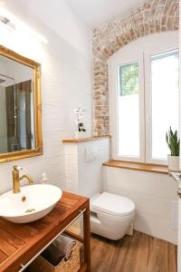 Monfrina 2, luxury studio apt in the OLD TOWN