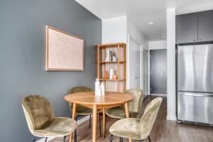 Central District 1br w gym bbq nr downtown SEA-545