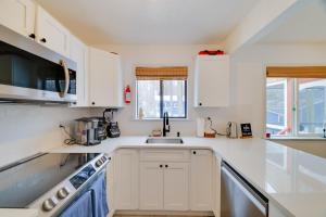 Tobyhanna Home with Fire Pit and 3 Community Pools!