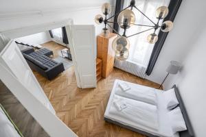 Setting Sun Apartment