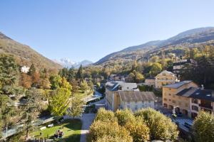 Hotels Mercure Brides Les Bains Grand Hotel des Thermes : photos des chambres