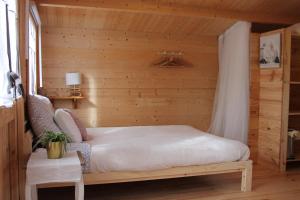 Campings Chambre elegante dans chalet SDB partagee a proximite : photos des chambres