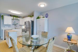 Gulf Shores Condo Covered Balcony and Beach Access