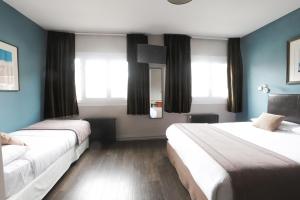 Hotels Hotel Des Cedres : photos des chambres