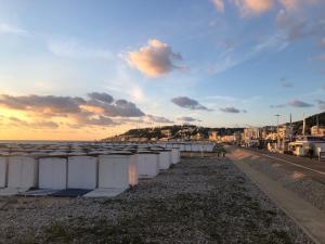 Appartements Echappee mer - 4 pers - Parking prive - Ascenseur - 60m2 : photos des chambres