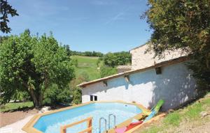 Maisons de vacances Awesome Home In Montjoux With 3 Bedrooms, Wifi And Private Swimming Pool : photos des chambres