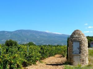 Maisons de vacances Nice provencal holiday home with garden and pool, Mollans-sur-Ouveze : photos des chambres