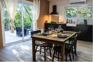 Duplex Le Philandra - jacuzzi- 2 chambres - Euzet