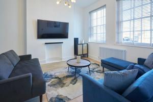 Host & Stay - Castle View