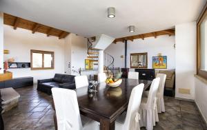 ClickSardegna Villa Paraiba fronte mare per 12 persone img15