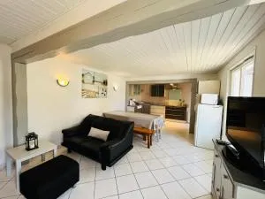 Maison familiale du Devallon - Plage-des-Demoiselles