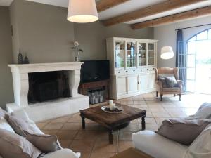 Villas Maison Roquebeauresse : photos des chambres