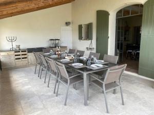 Villas Maison Roquebeauresse : photos des chambres