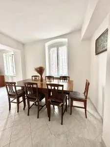 Appartamento vista mare a Lerici con parcheggio privato gratuito - Фьяскерино