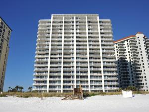 The Pearl of Navarre #1102 - Beach Life Paradise