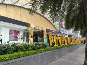 Vinhomes Metropolis Luxury Apartment 2 Br