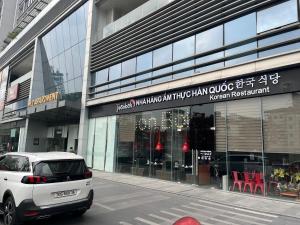 Vinhomes Metropolis Luxury Apartment 2 Br