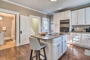 Gambier Vacation Rental about 5 Mi to Mt Vernon!