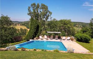 Maisons de vacances Beautiful home in Courbiac with Outdoor swimming pool, WiFi and 5 Bedrooms : photos des chambres