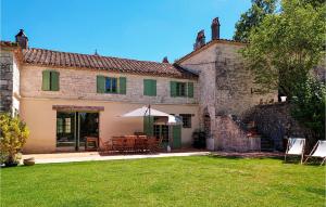 Maisons de vacances Beautiful home in Courbiac with Outdoor swimming pool, WiFi and 5 Bedrooms : photos des chambres