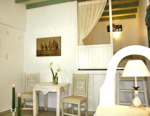 Studio Asterias room in Mariakis Luxury Studios