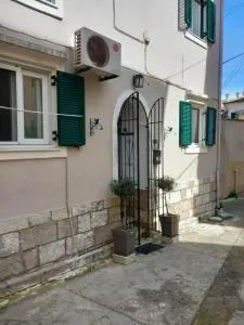 Saloumis House - Saroko