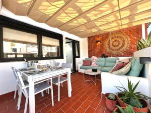 Beach House Malaga El Palo La Tierra Sur - Дома для отпуска, Малага