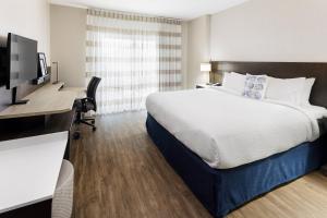 King Room with Balcony room in Fairfield Inn & Suites by Marriott Ocean City