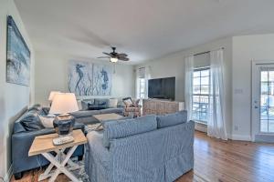 Pool Access and Steps to Beach Coastal Getaway!