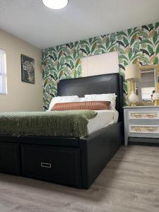 Tropical Casita in Tampa near airport and Raymond James stadium