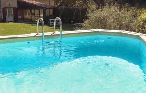 Amazing Home In Oppde With Wifi, Private Swimming Pool And 2 Bedrooms